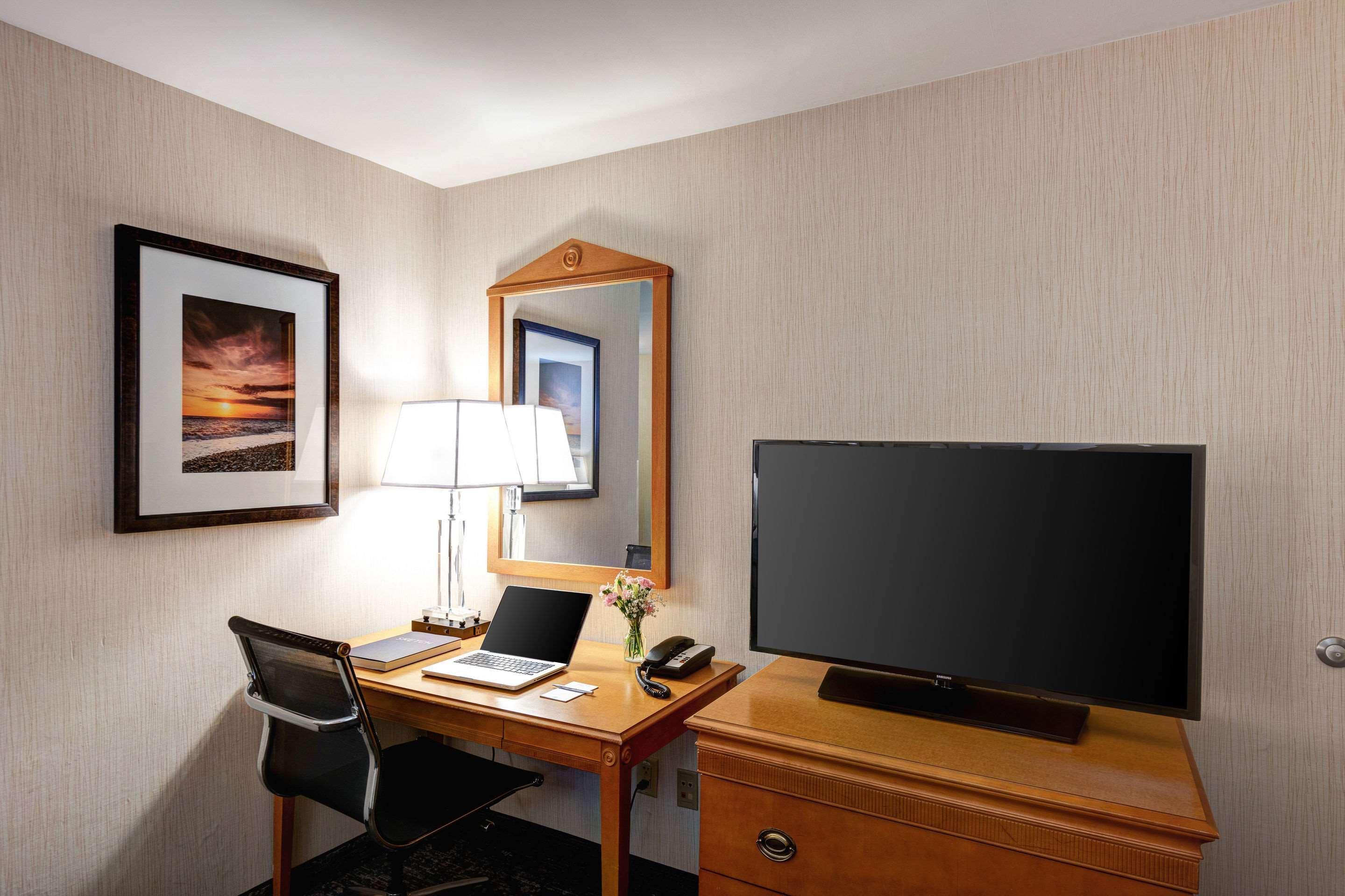 Port Inn And Suites Portsmouth, Ascend Hotel Collection Kültér fotó